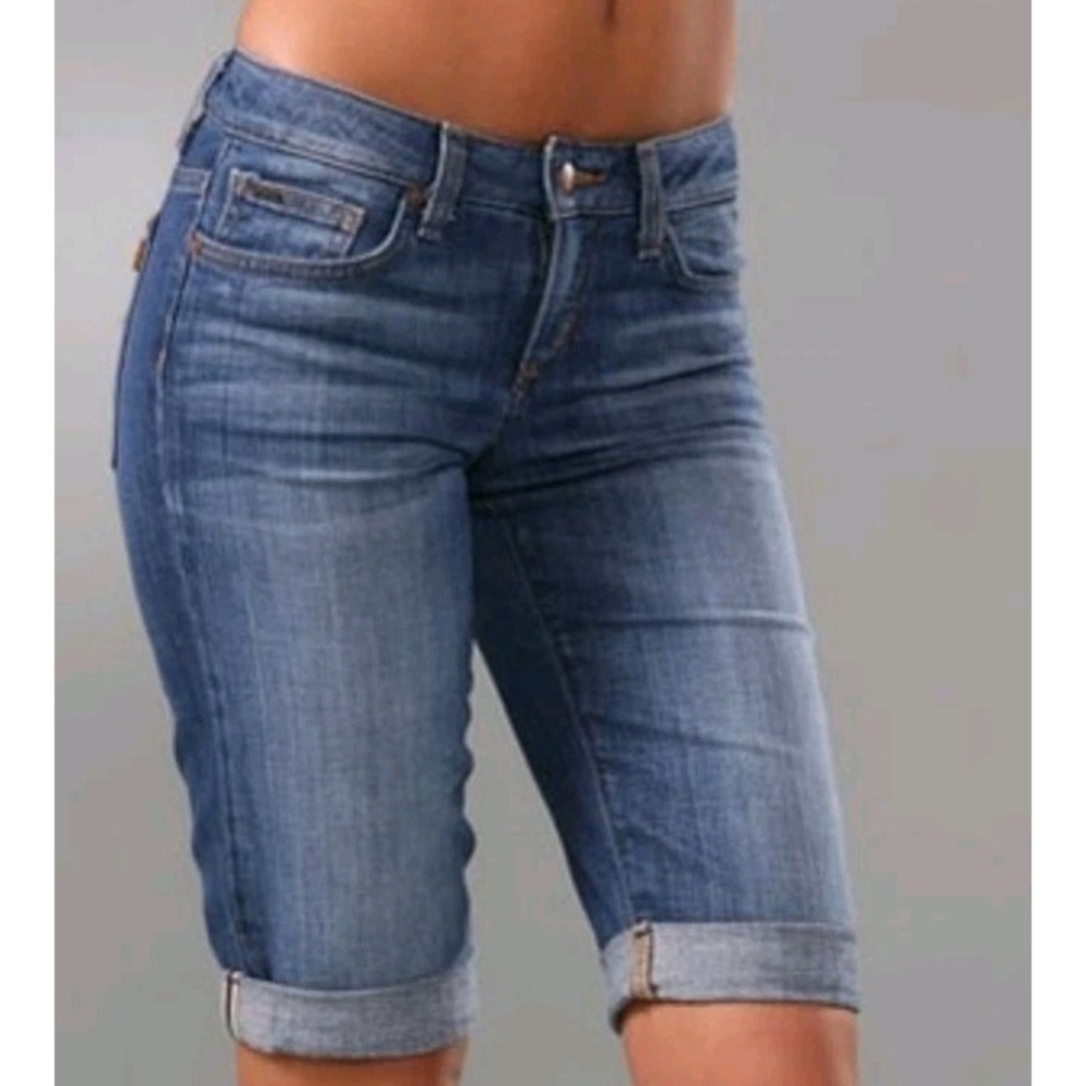Joe's Jeans Rolled Honey Bermuda Shorts Size 32 Paltrow Blue Denim Wash